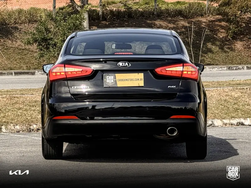 Cerato Sedan - Foto