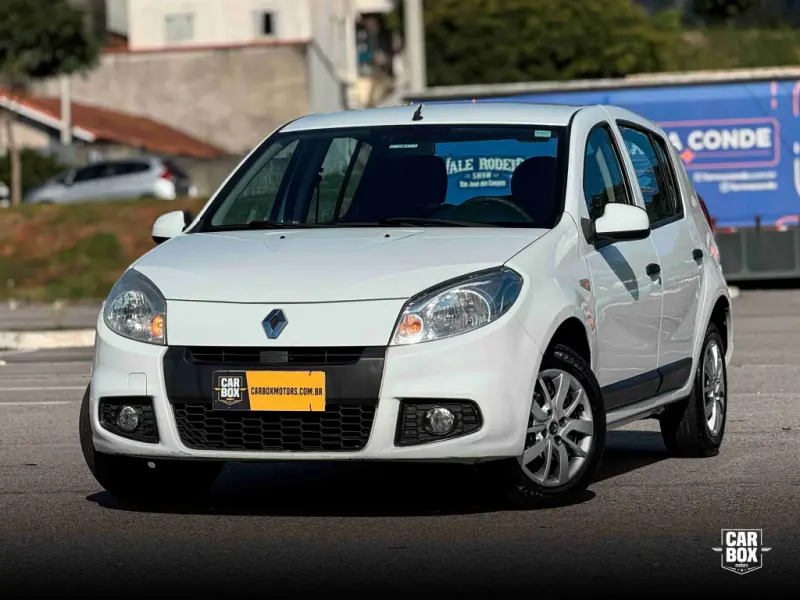 Sandero - Foto
