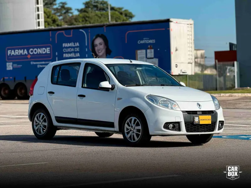 Sandero - Foto