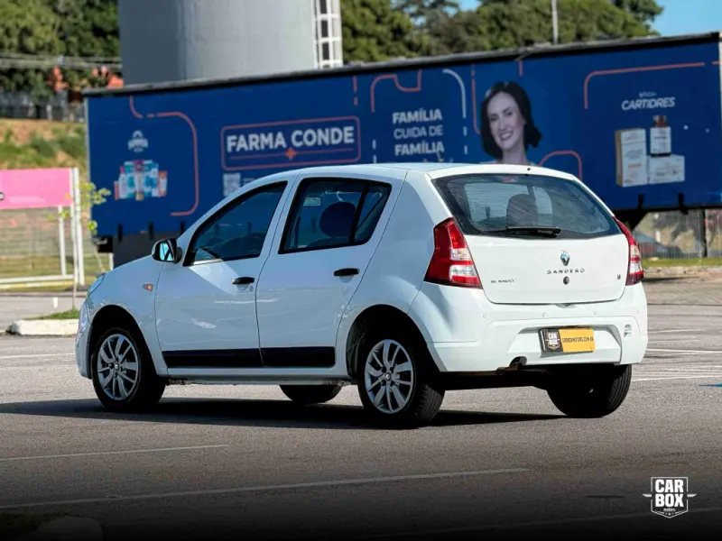 Sandero - Foto