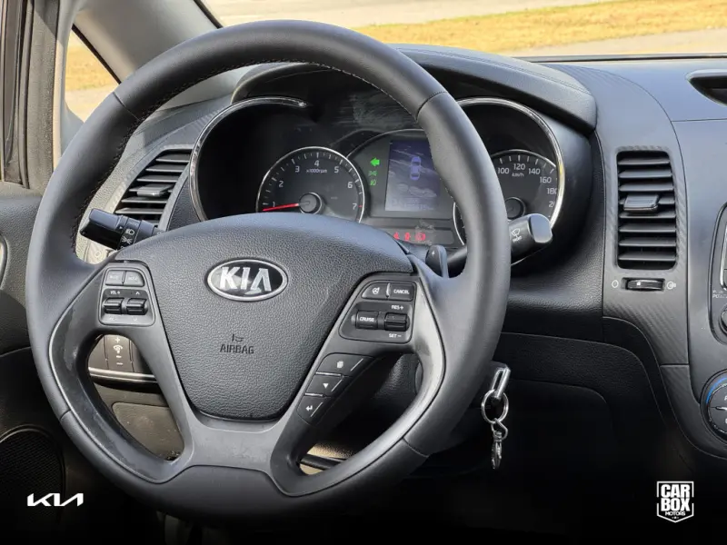Cerato Sedan - Foto