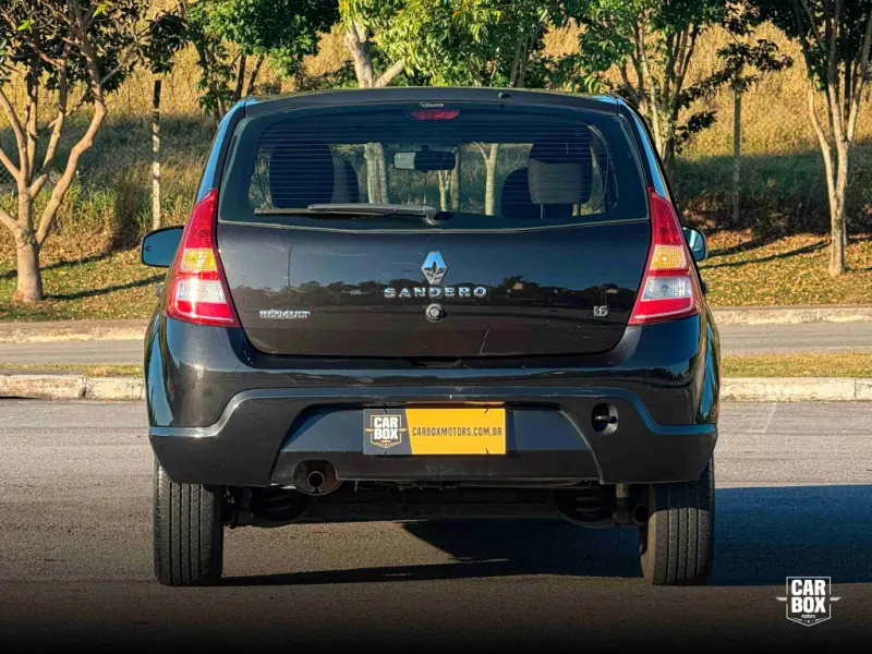 Sandero - Foto