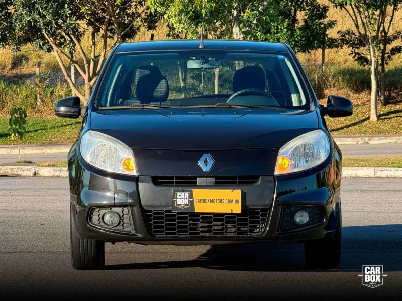 Sandero - Foto