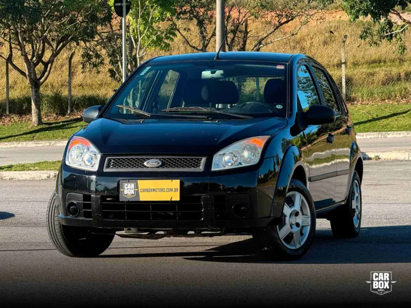 Fiesta Hatch - Foto