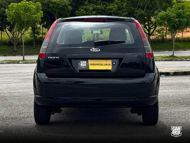 Fiesta Hatch - Foto