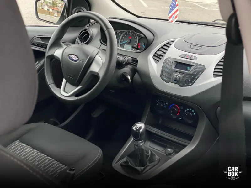 Ka + Sedan - Foto