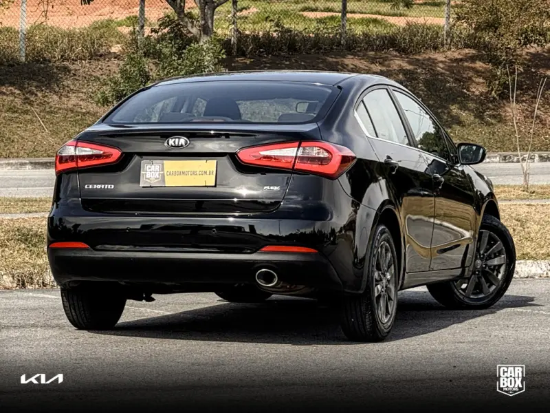 Cerato Sedan - Foto