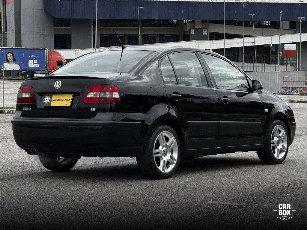 Polo Sedan - Foto