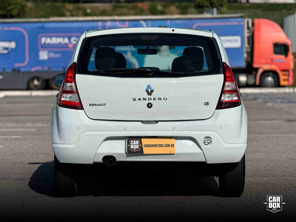 Sandero - Foto