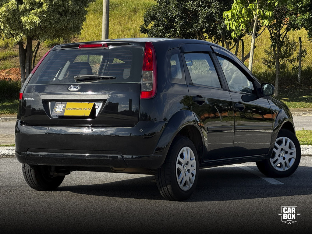 Fiesta Hatch - Foto