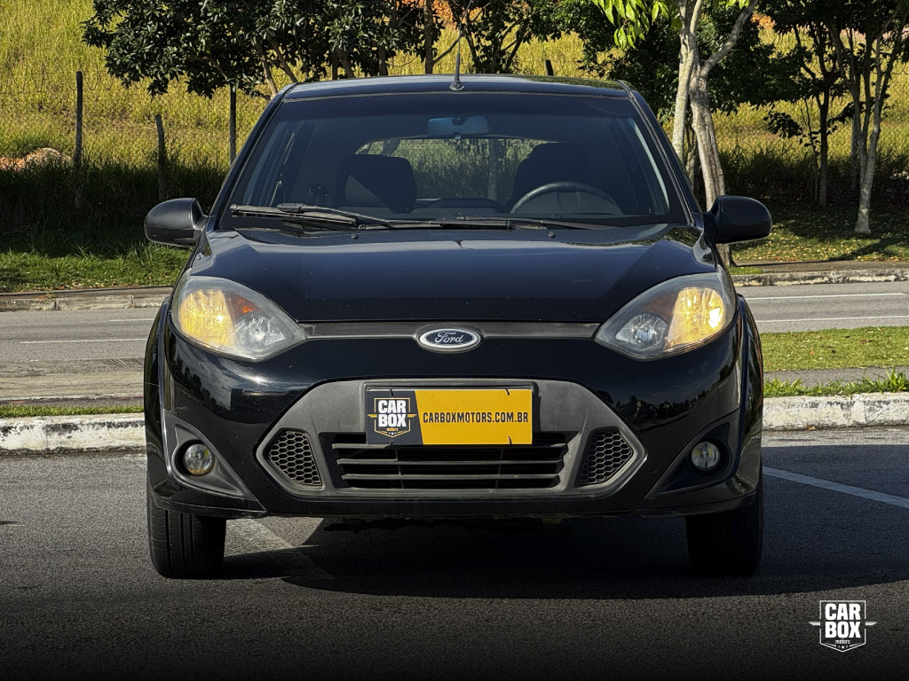 Fiesta Hatch - Foto