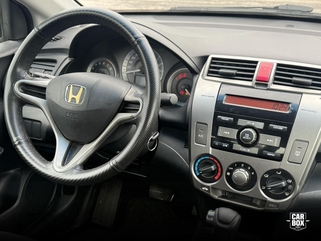 City Sedan - Foto