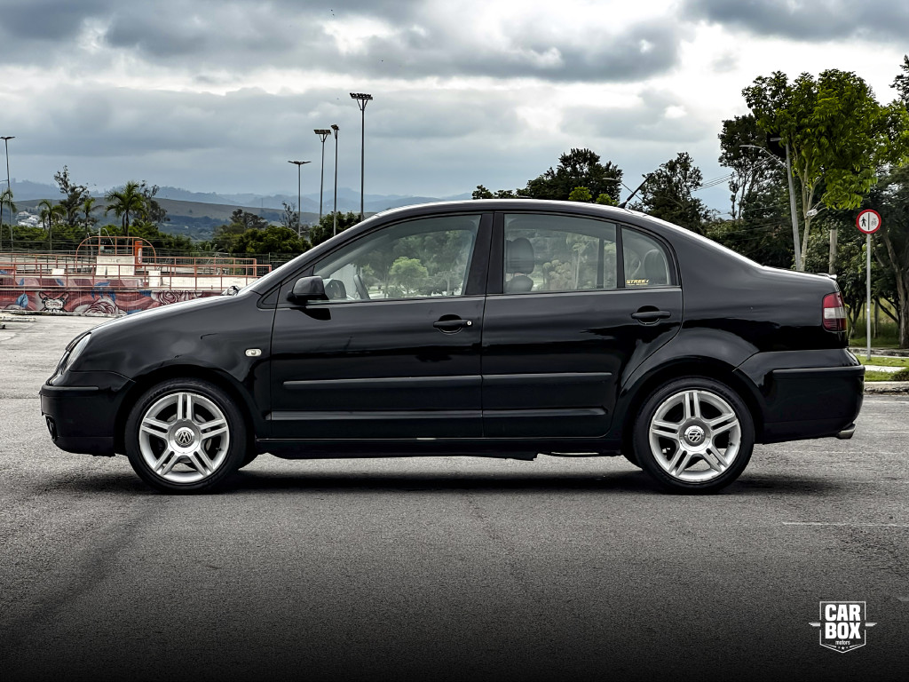Polo Sedan - Foto