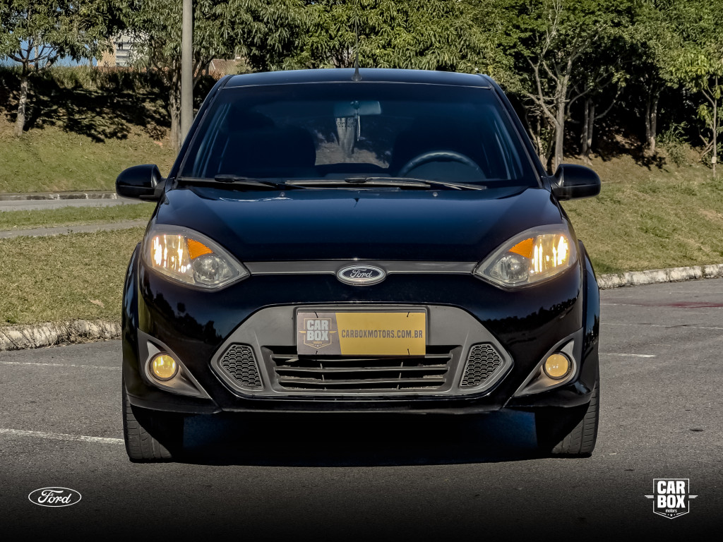 Fiesta Hatch - Foto