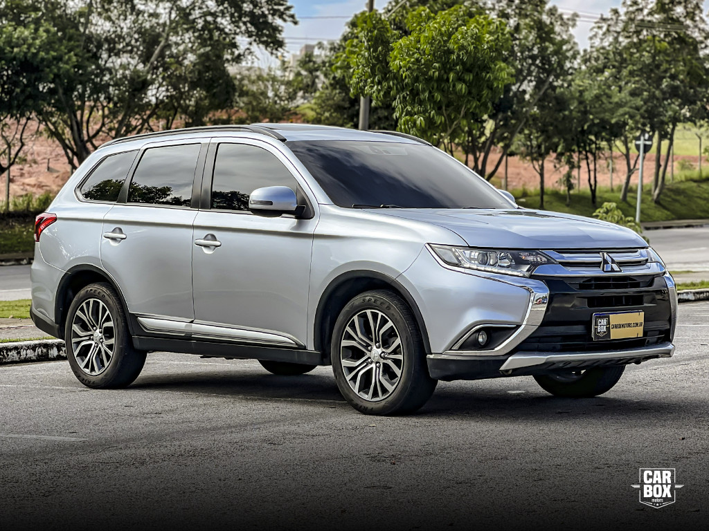 Outlander - Foto